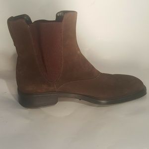 ❌SOLD❌Salvatore Ferragamo Chelsea Ankle Boots Size 10 EE